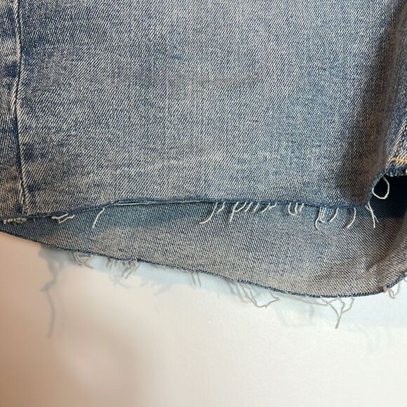 BNWT - OLD NAVY HIGH RISE O.G STRAIGHT JEAN DENIMN SHORTS - 12 - Picture 3 of 5